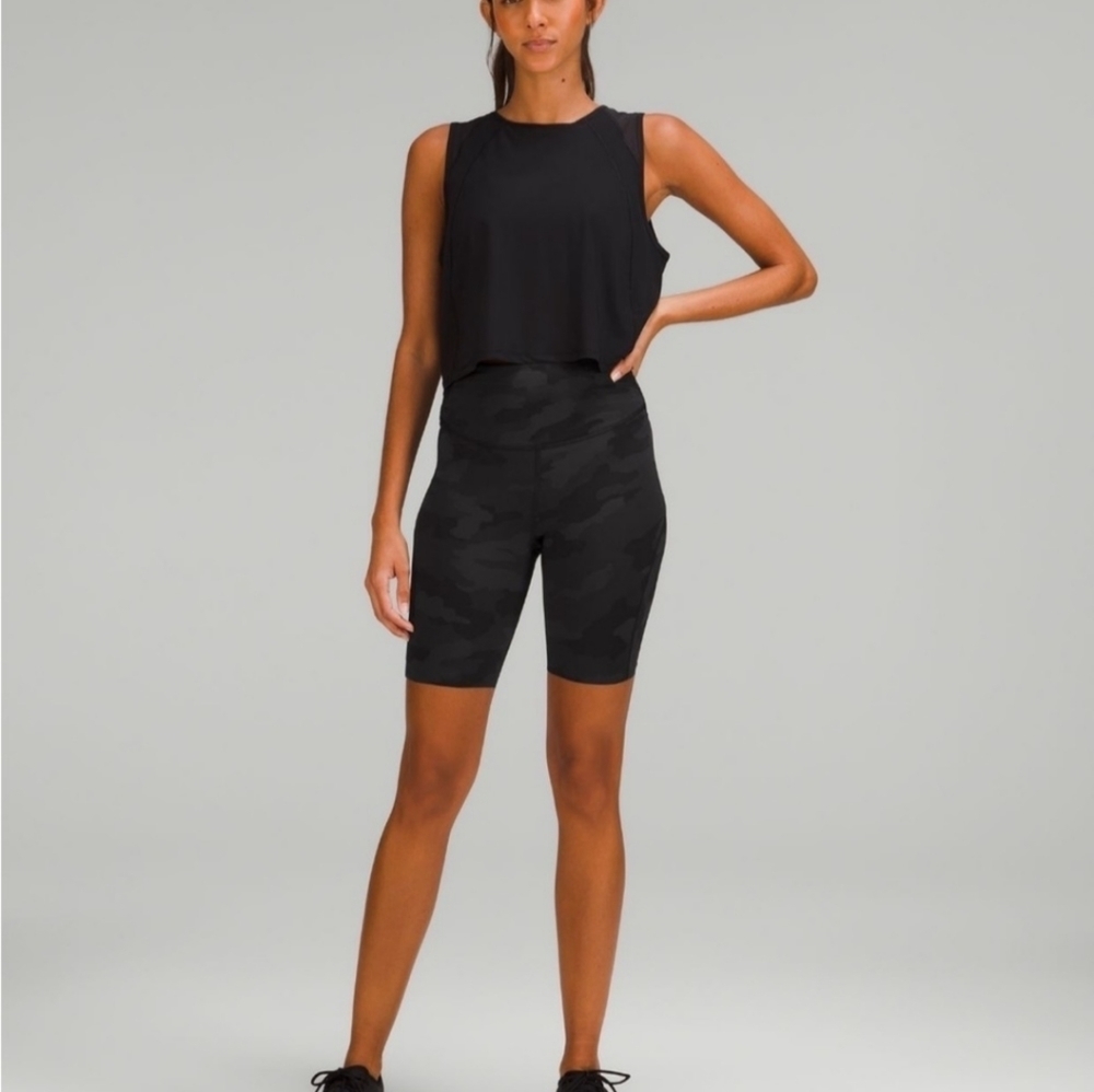Lululemon Wunder‎ Train High-Rise Short 8" Camo Drawstring